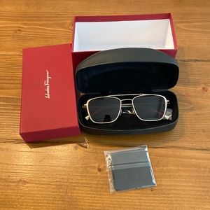 New Salvatore Ferragamo SF500S Titanium Sunglasses. Made in Japan.